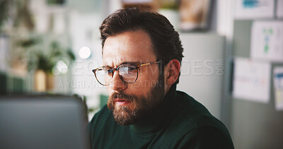 Buy stock photo Planning, computer and reading with business man in office for seo research, blog traffic and review. Search volume report, webiste and engagement ranking with person in media agency for kpi insight