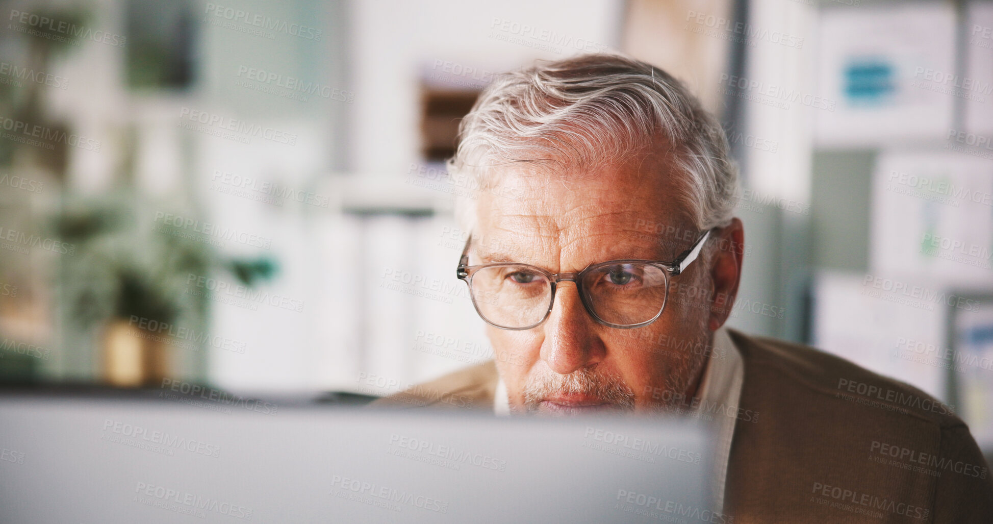 Buy stock photo Mature, computer and reading with business man in office for seo research, blog traffic and review. Search volume report, planning and engagement ranking with person in media agency for kpi insight