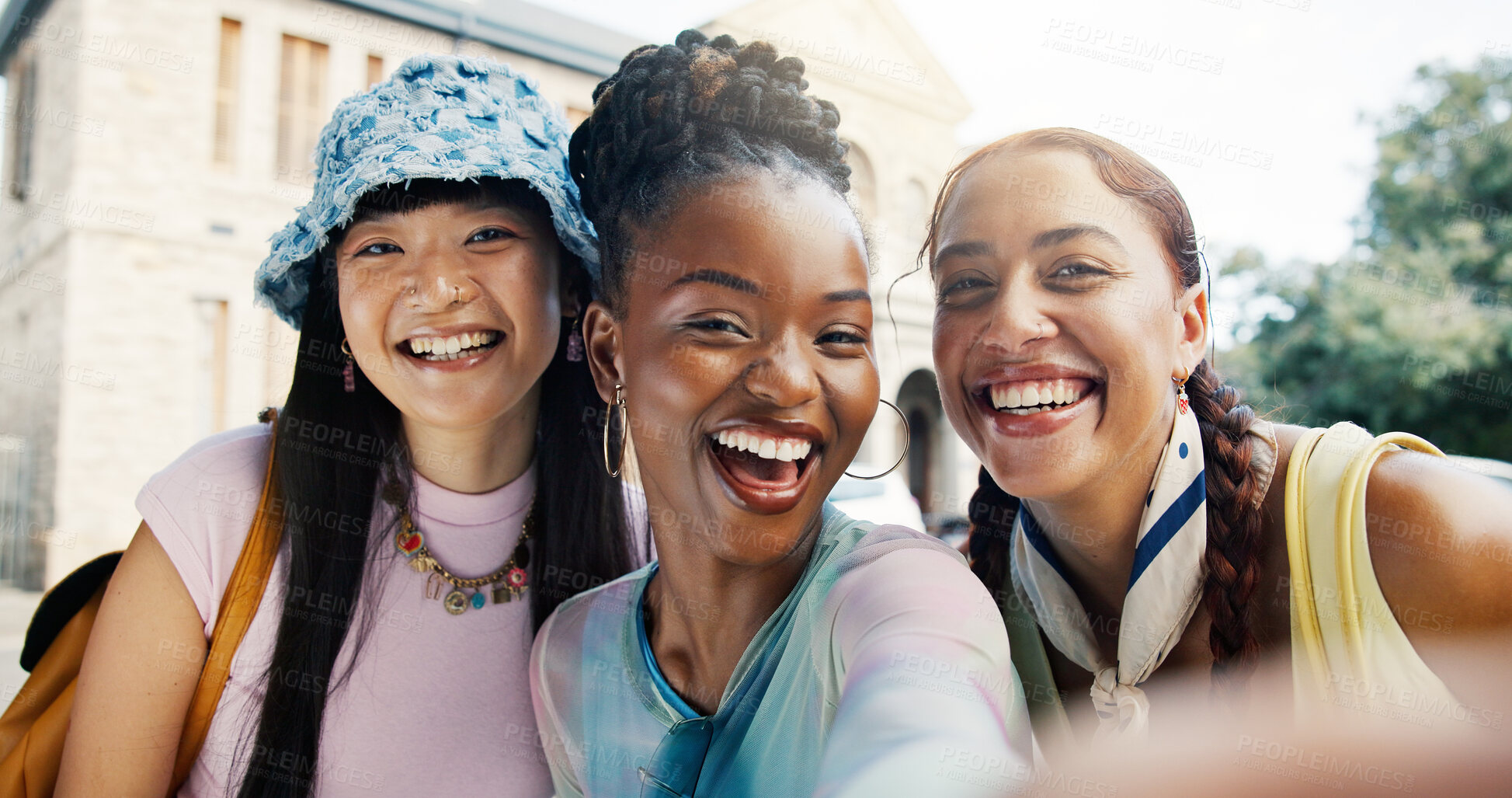 Buy stock photo Portrait, friends and selfie in college with smile, social media post or diversity for bonding together. Happy, gen z people or students in university outdoor with photography, connection or memories