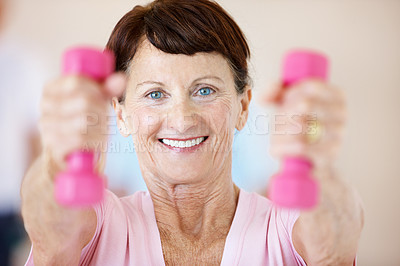 Buy stock photo Fitness, portrait or old woman in center with dumbbells, arm workout or mobility in wellness activity. Happy, active or senior person with equipment, muscle strength or weightlifting in retirement.