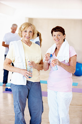 Buy stock photo Fitness, portrait or old women in club with break, cardio rest or bonding in workout hobby. Happy, cool down or friends in center with water bottle, team connection or recovery in retirement training