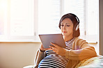 Finding all the antenatal information she needs online
