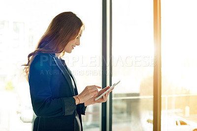 Buy stock photo Smile, tablet and business woman in office for investment banking, check email or research. Technology, banker and online communication in company for financial review, account information and report