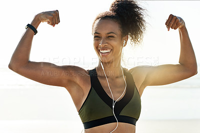 Buy stock photo Biceps, fitness and thinking with happy woman on beach for achievement or celebration of goals. Arms, exercise and flexing muscles with excited African athlete outdoor for health or training success