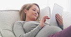 My digital tablet keeps me busy during my pregnancy